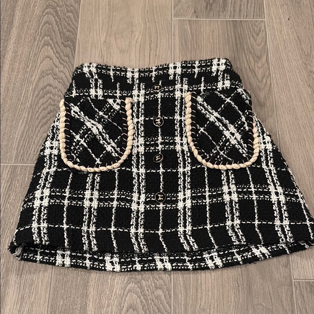 Shein Girls Plaid Black And White Skirt Size 120/6x